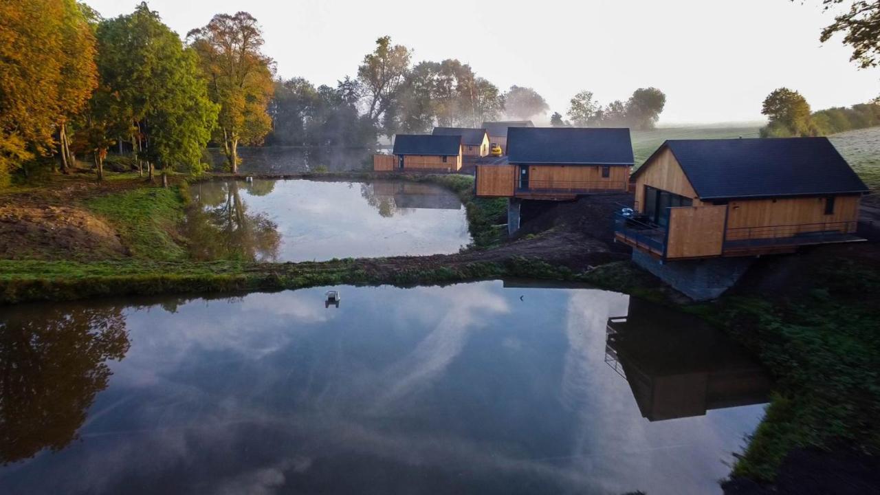 Les Pavillons De La Libellule Beauraing Exterior foto